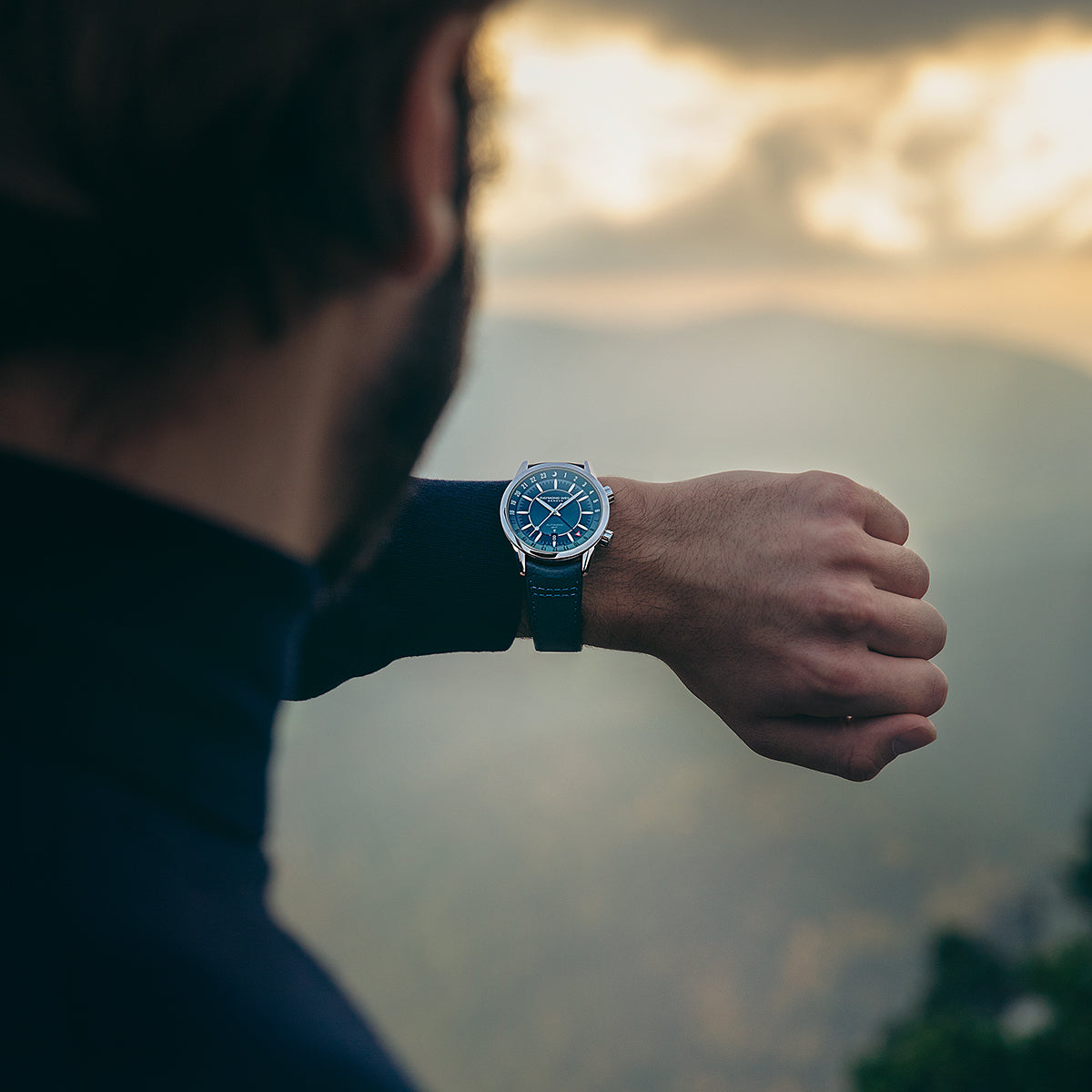 Barmakian | Raymond Weil Freelancer GMT Blue Leather Watch