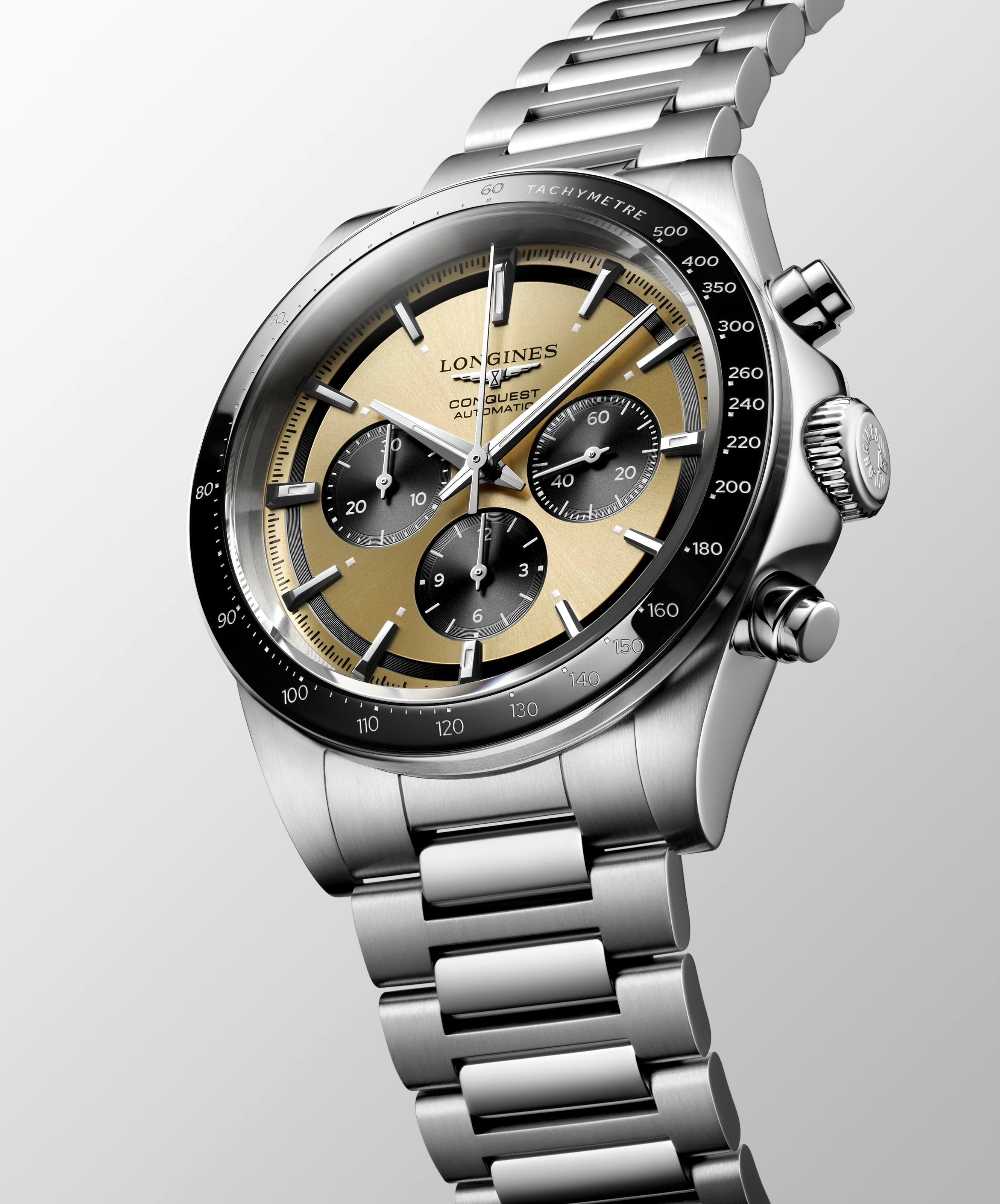 1735.jpg?width=880&height=880&